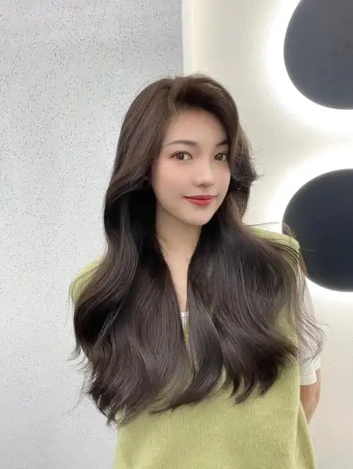 2021发色推荐一款妈见不打的发色茶雾棕