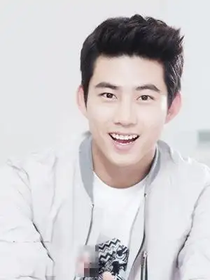 酷帅男生飞机头发型大全 短发飞机头发型图片及介绍(3)