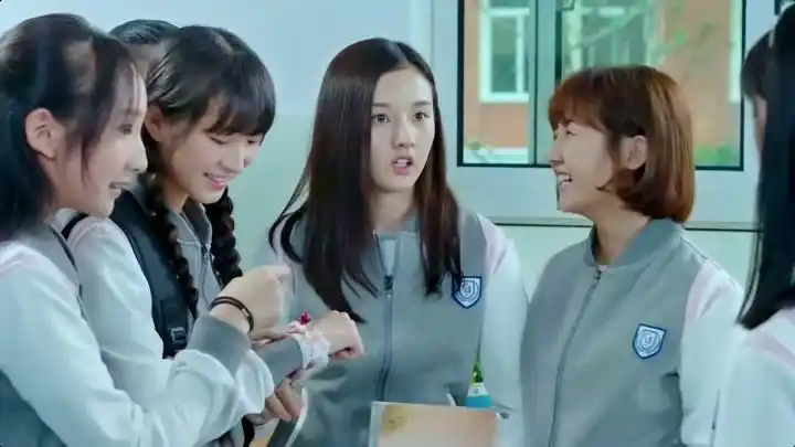 我们的少年时代:李珍玛用纸条道歉,唐缇一笑泯恩仇