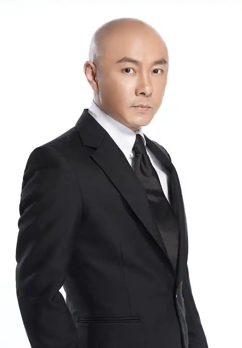 妻子两次流产,三场婚礼安慰,张卫健的婚姻令娱乐圈明星夫妻汗颜_父亲