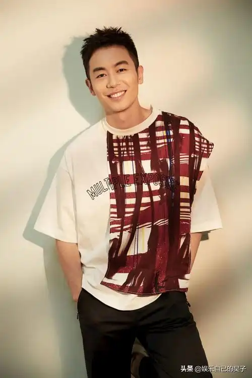 国内颜值最高十位男星(中国10大最帅男明星)