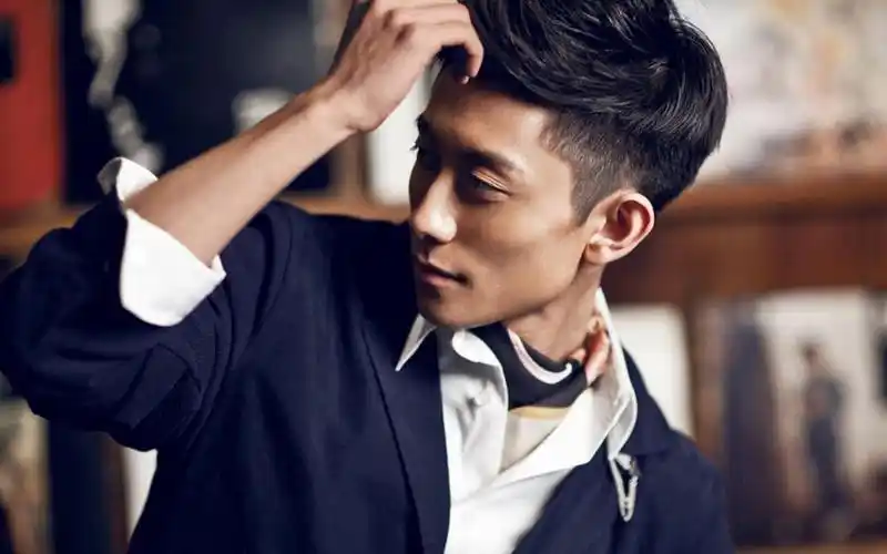 魅力迷人张一山写真,高清图片,明星-回车图片