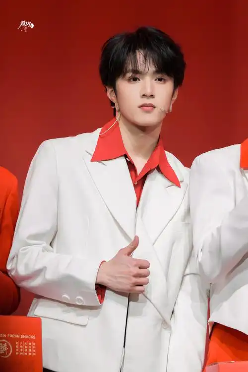 #刘耀文第二十条##刘耀文 目光磁石#