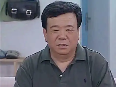 你还记得《家有儿女》中的胡一统吗?如今他都已经60岁了!