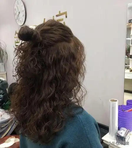 元旦烫发精选保暖小卷蓬松时尚真洋气头发细软女性最适合