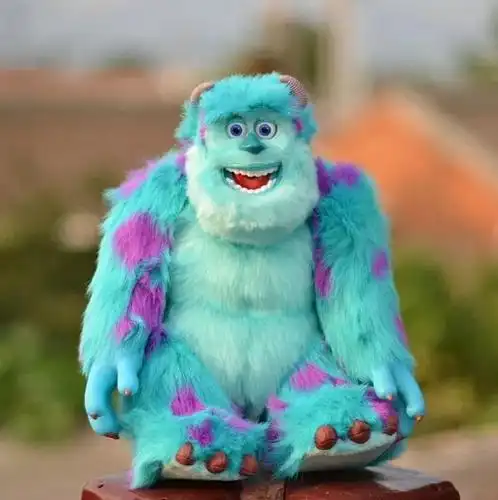 三等奖:蓝毛怪公仔  8名