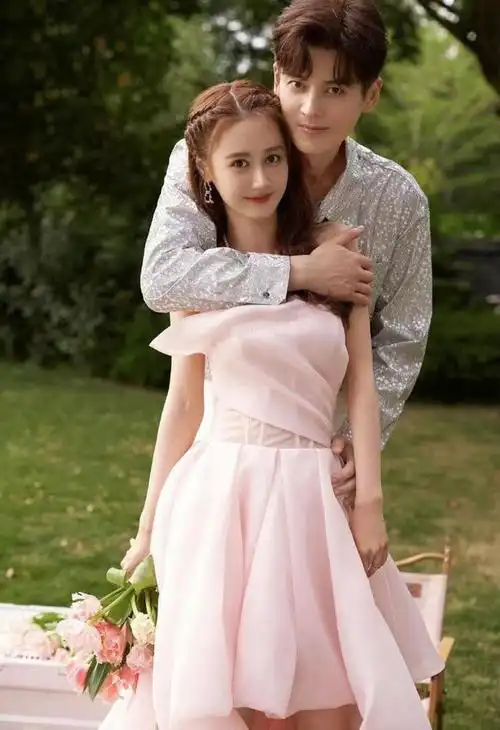 19岁,但是却没有让两人之间的感情变得更加深厚,两人在这个时候相遇了