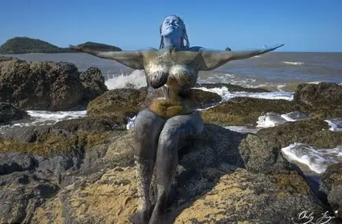 澳艺术家创作人体彩绘 实现人与自然结合-新闻中心-南海网