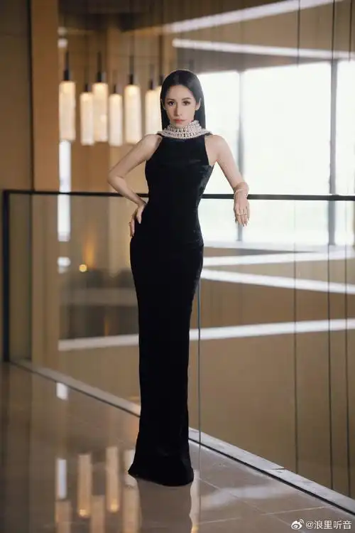 这是一次踌躇满志的合作,也是elva萧亚轩的重新蜕变,属于萧亚轩属于