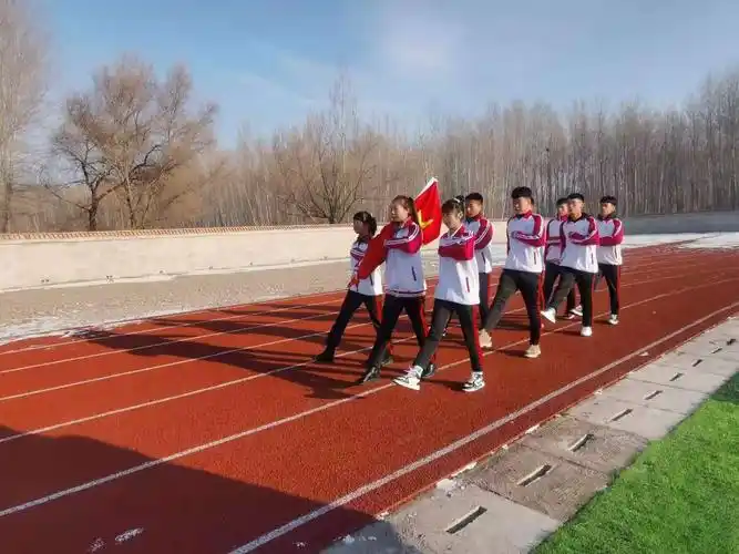 兴安盟实验中学第十六周升旗仪式