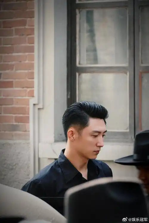 黄景瑜这班上的太委屈了