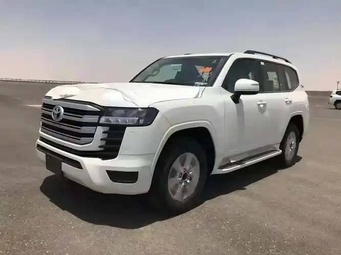 但是凭借着丰田的牛头标,连二手车都一车难求