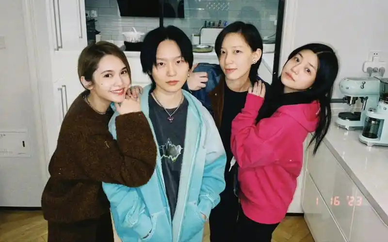 【李斯丹妮/杨丞琳/周笔畅/陈妍希】打乒乓球这也太废嗓子了 姐妹们的