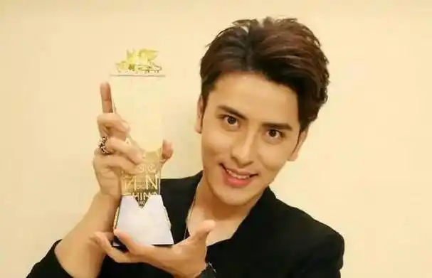 07届"加油好男儿"十强:李易峰翻车,乔任梁去世,其他人咋样了