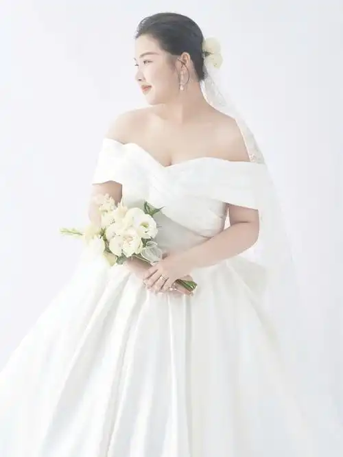 婚纱照是人生一大浪漫的事情,但如果是一些体型稍微偏胖的新娘要怎样