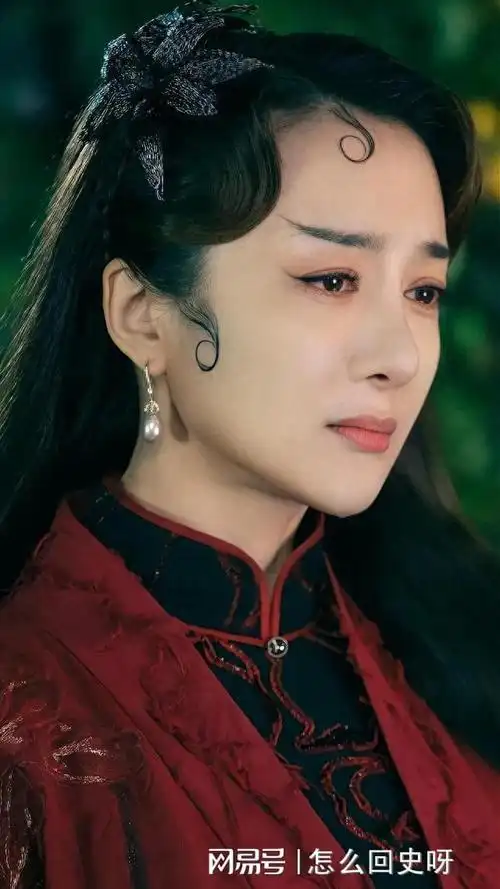 李依晓曾是古装第一美人被狗咬毁容后40岁靠演坏女人翻身