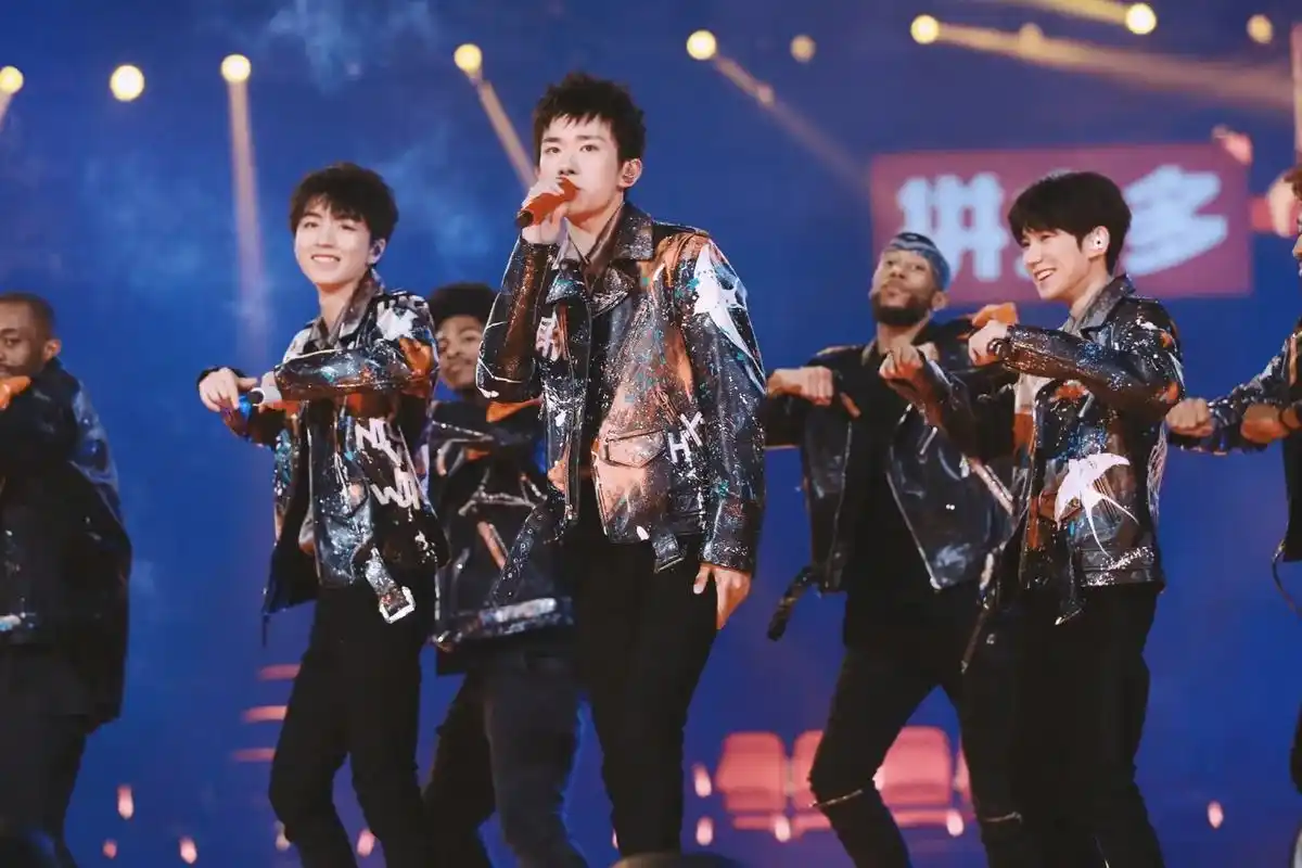 tfboys未公开 | 2018-2019 湖南跨年晚会 彩 - 抖音