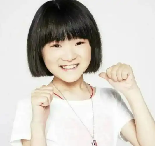 适合10-12岁的女生儿童短发发型,简洁又漂亮!建议宝妈收藏