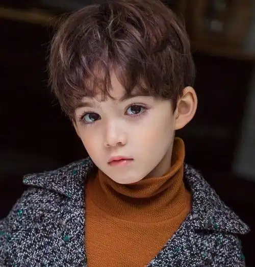 加韩混血小男孩颜值逆天网友又想骗我生孩子