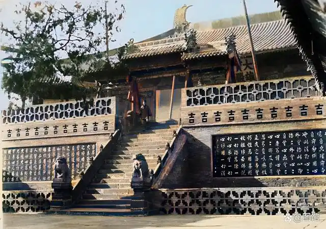 老照片:1937年的大同,萧太后的梳妆楼气派,坐花轿的新娘子漂亮