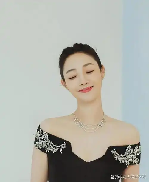 白百何再掀波澜!新曝猛料胜过当年一指弹!粉丝:真是少见多怪!