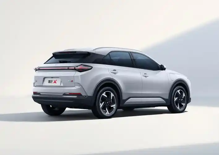 1268万元起售哪吒全新suv哪吒x正式上市