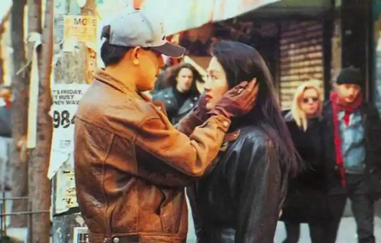 回顾著名演员王姬不图名不图利只求自己能比儿子多活一天