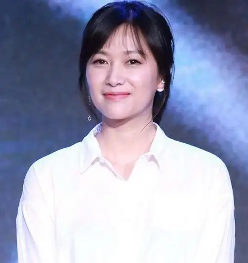 从19岁开始男人不断,半百了还没玩够,"风流才女"徐静蕾现形记|王朔|黄