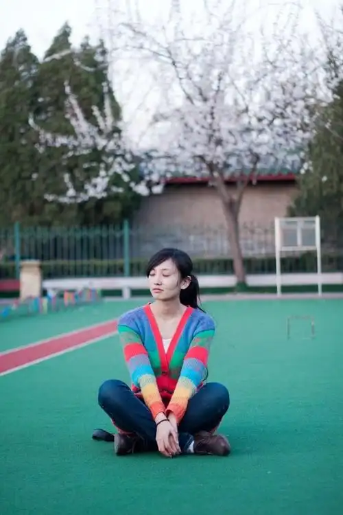 "代码女神"网络爆红 网友赞为it界的奇迹清纯不失明星