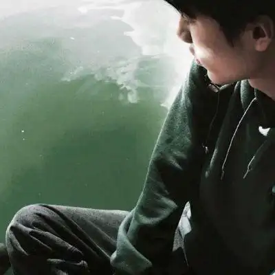 ins小清新文艺范男头回首亘年漫月里的所有怦然心动你仍拔得头筹