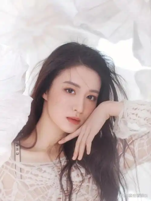 盘点当今娱乐圈十大顶流女明星,你认为都有谁呢?