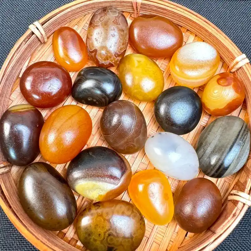 马达加斯加原石玛瑙.部分小籽料～可做吊坠哦～#纯天然奇石 # - 抖音