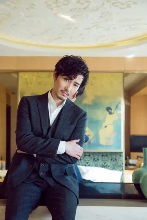 中年男星穿西装,只服这6位,大叔们帅起来真没小鲜肉啥事