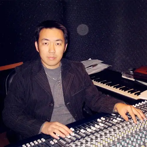 音乐公开课 | 谱写新时代音乐版图的创作人,何沐阳今晚19:30为您开讲