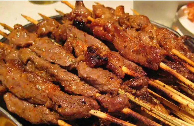 美丽的青岛,古老的街道(c篇)……劈柴院(美食天堂) - 美篇