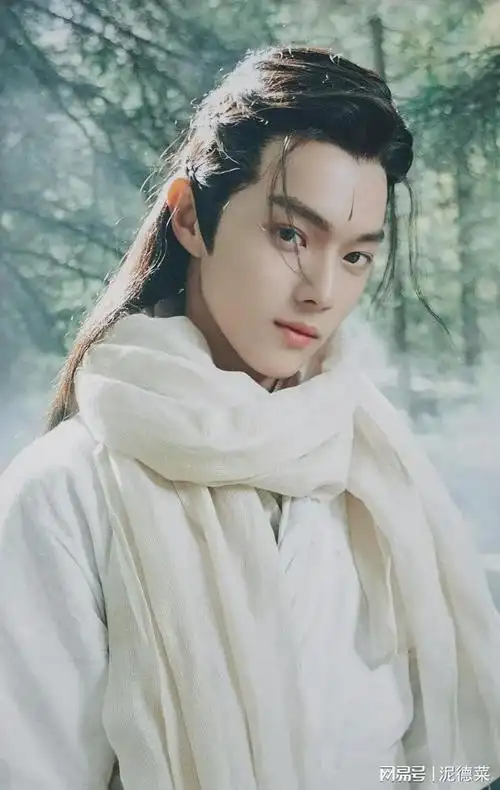 许凯:"帅"是我最小的优点.模特出身,如今跻身一线明星!