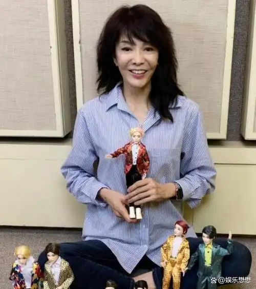 影后郑裕玲:分手时把对方赶出豪宅,如今的她,证明周润发说对了