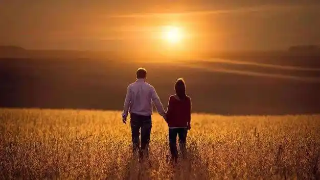 男女交往女人越小气男人反而越在乎你