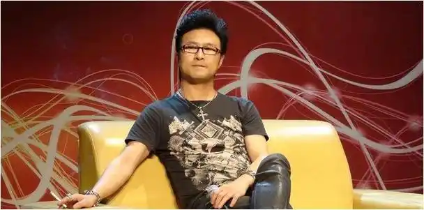 历经三婚两离,汪峰情感路漫漫,幸得章子怡相伴,事业再