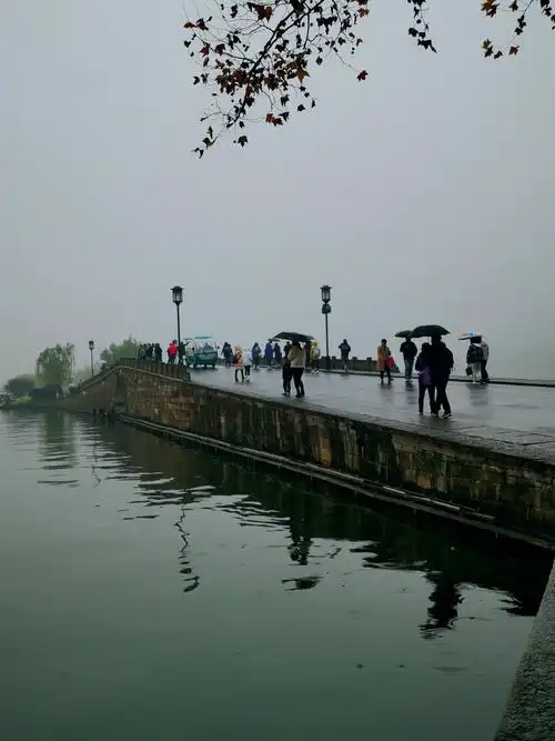 杭州西湖经典十景断桥残雪与三评十景北街寻梦之浅冬2020.12.11