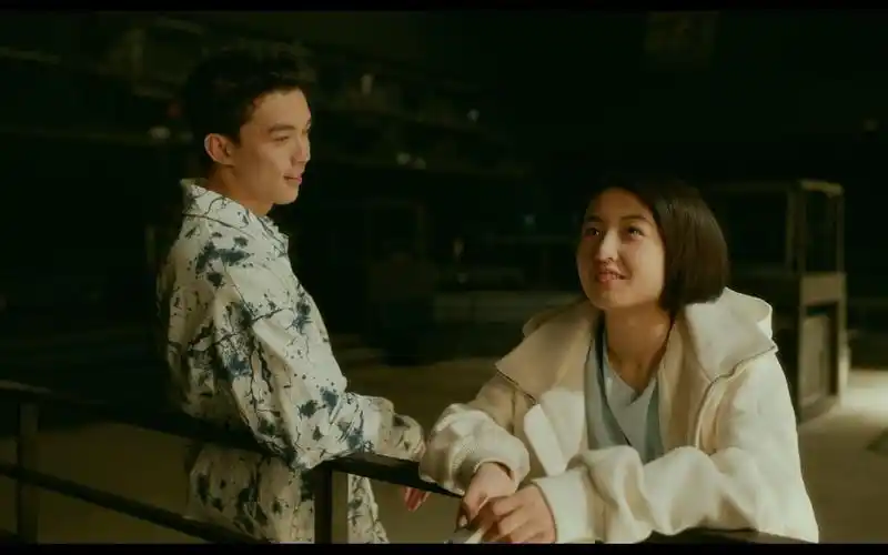 盛夏未来 | 张子枫《拥抱》