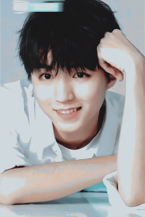 健身房又偶遇王俊凯