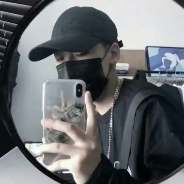 小哥哥自拍图片头像 高清真实的帅气小哥哥自拍头像