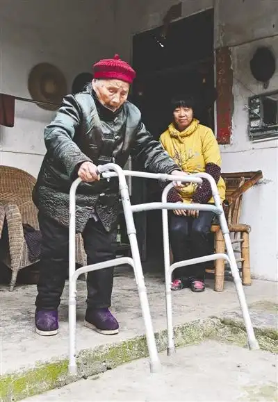 116岁小脚老太太走了