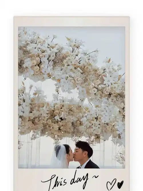 杨丞琳晒潘玮柏婚礼现场照送祝福,网友齐呼:期待你也穿上婚纱_李荣浩