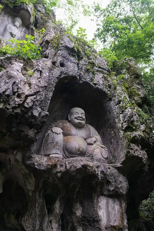 浙江杭州钱塘江西湖灵隐寺雷峰塔财神庙城市风光雕像图片下载