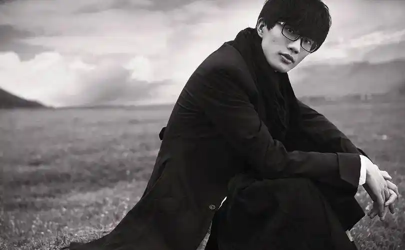 许嵩:从音乐鬼才到qq音乐三巨头之一,他凭什么人气不输周杰伦?