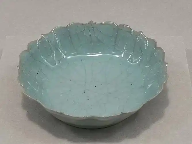 台北故宫与北京故宫收藏的部分同类瓷器为什么有差别?