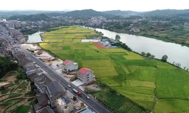 在重庆潼南柏梓镇有一座古老的寺庙叫作灵安寺!