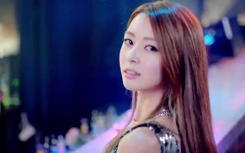 【中字】hellovenus五年前的蹦迪曲《我是艺术》